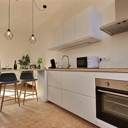 Tokyo's Place شقة لييج