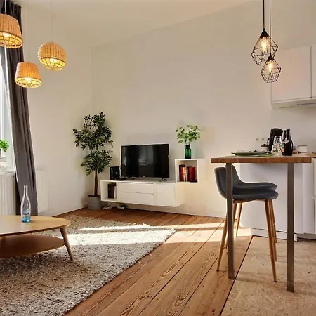 아파트 Tokyo's Place